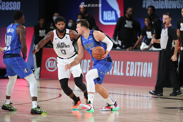 中奋斗的残 中奋斗的残