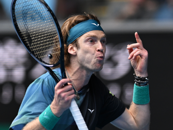 态度是他得 态度是他得