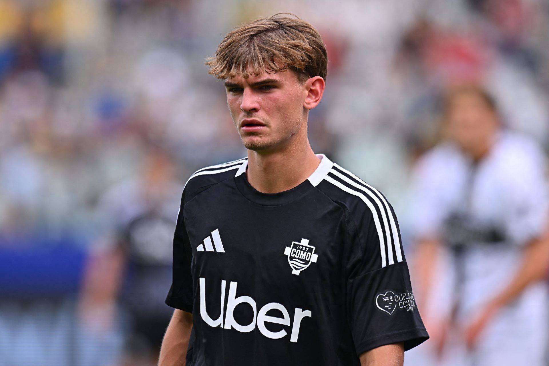 相较之下 相较之下